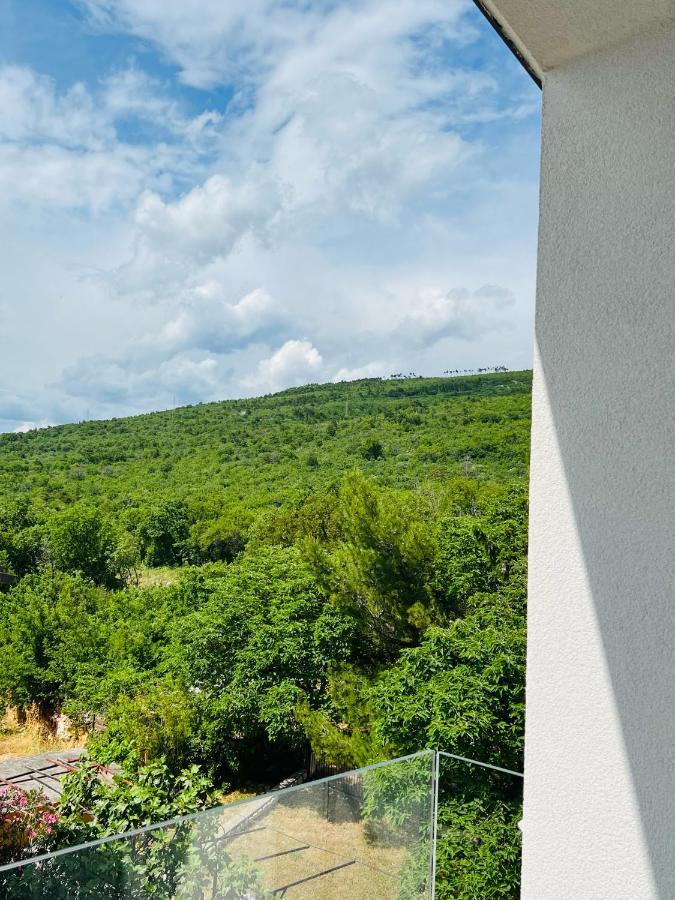 Apartmani Avis Selce Exterior photo